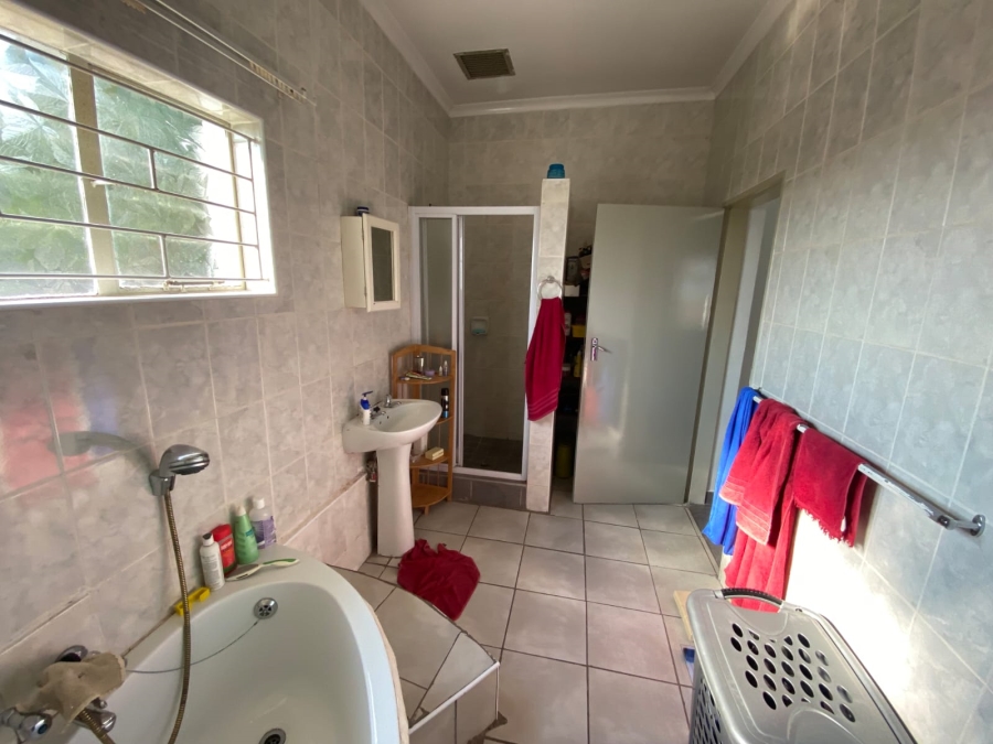 4 Bedroom Property for Sale in Protea Park North West